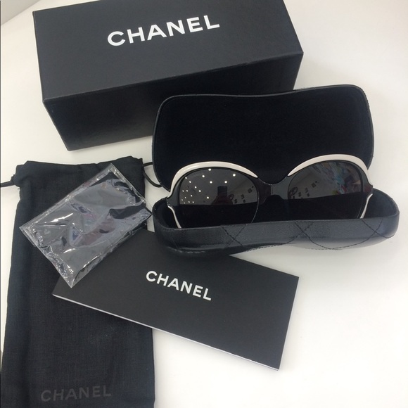 Chanel black&white Sunglasses - Picture 3 of 10